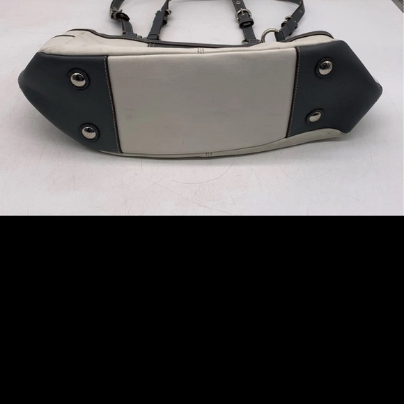 Coach Leather Shoulder Bag White and Gray - Picture 3 of 8